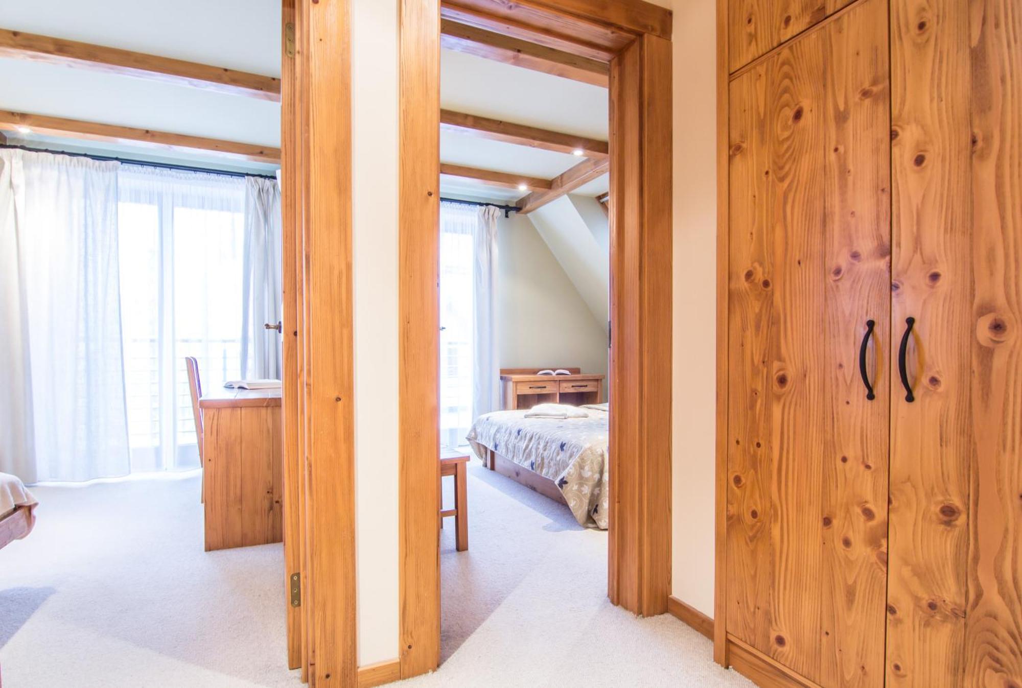 Apartamenty Chata Pod Reglami Zakopane Oda fotoğraf
