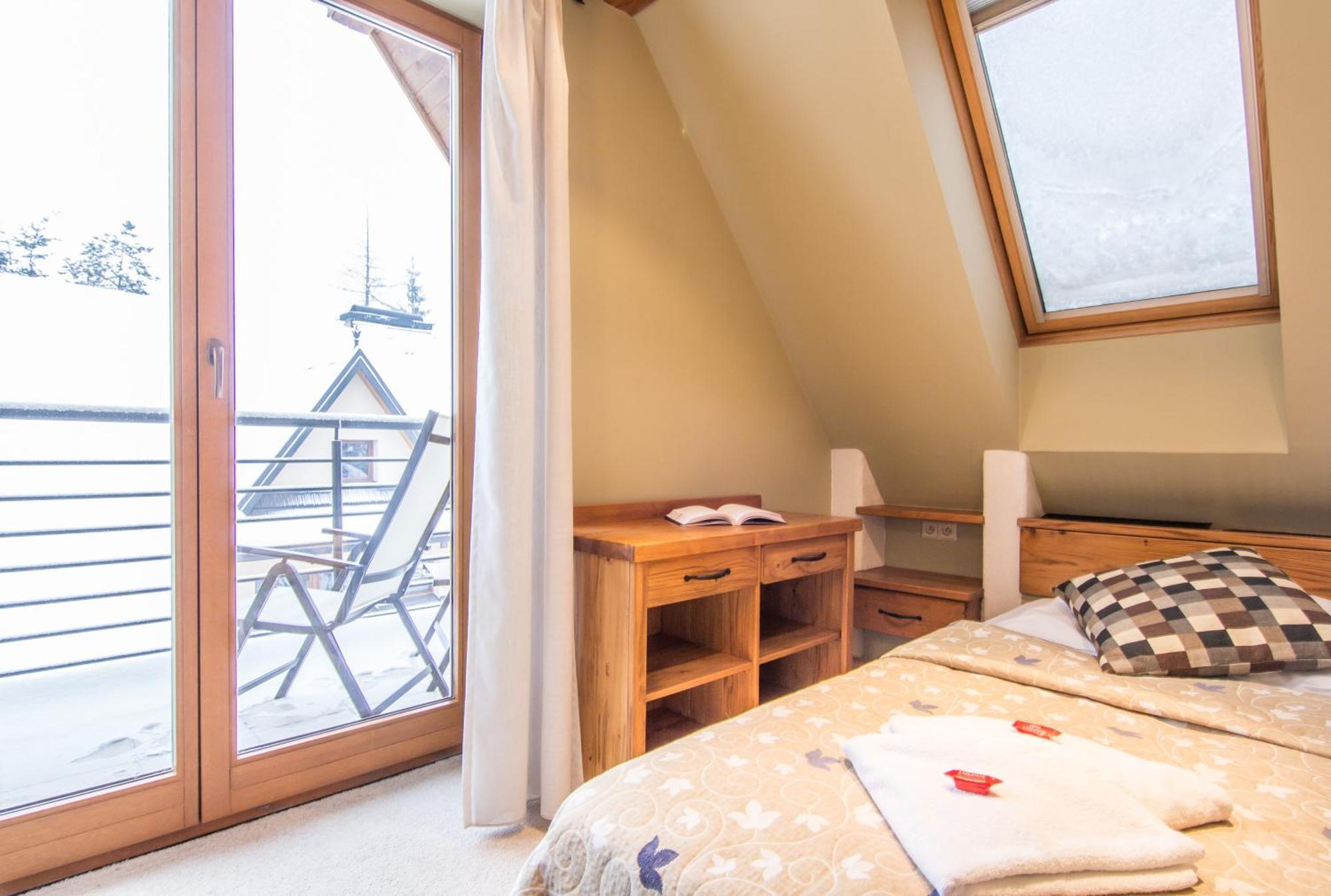 Apartamenty Chata Pod Reglami Zakopane Oda fotoğraf
